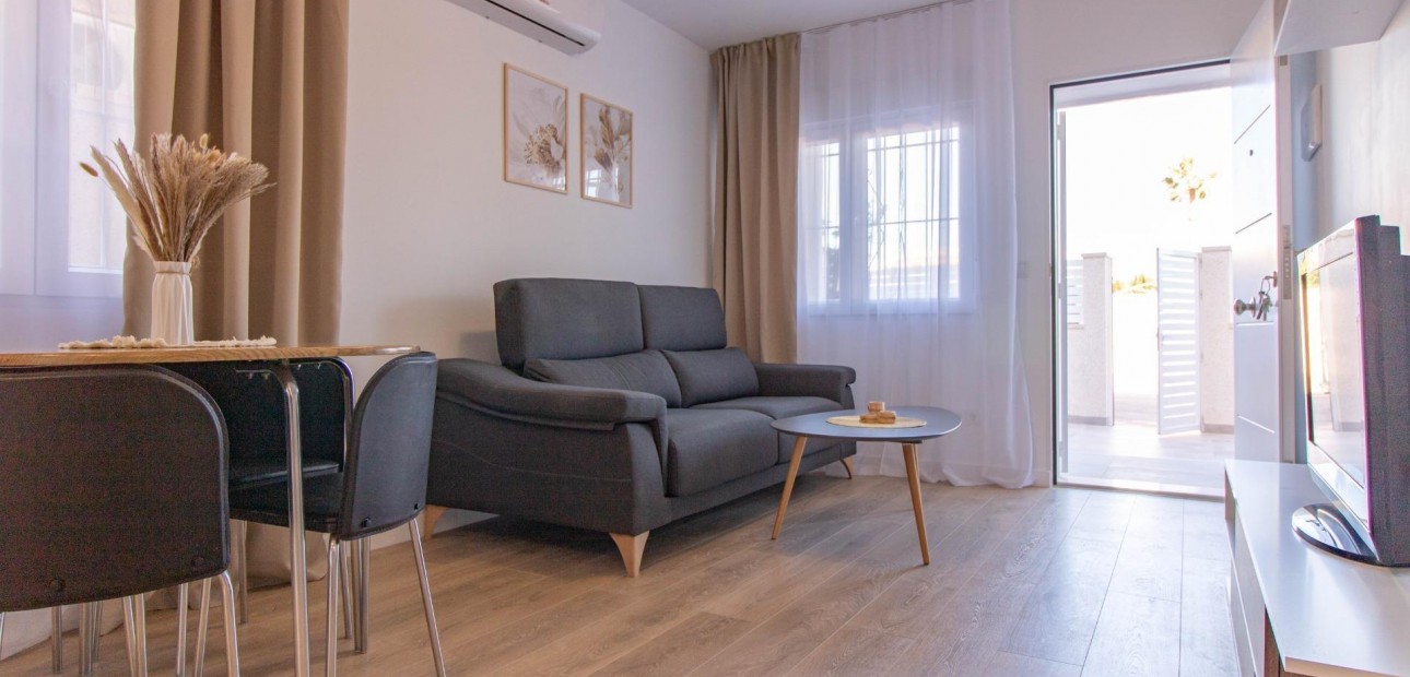 Herverkoop - Bungalow -
Torrevieja - San luis