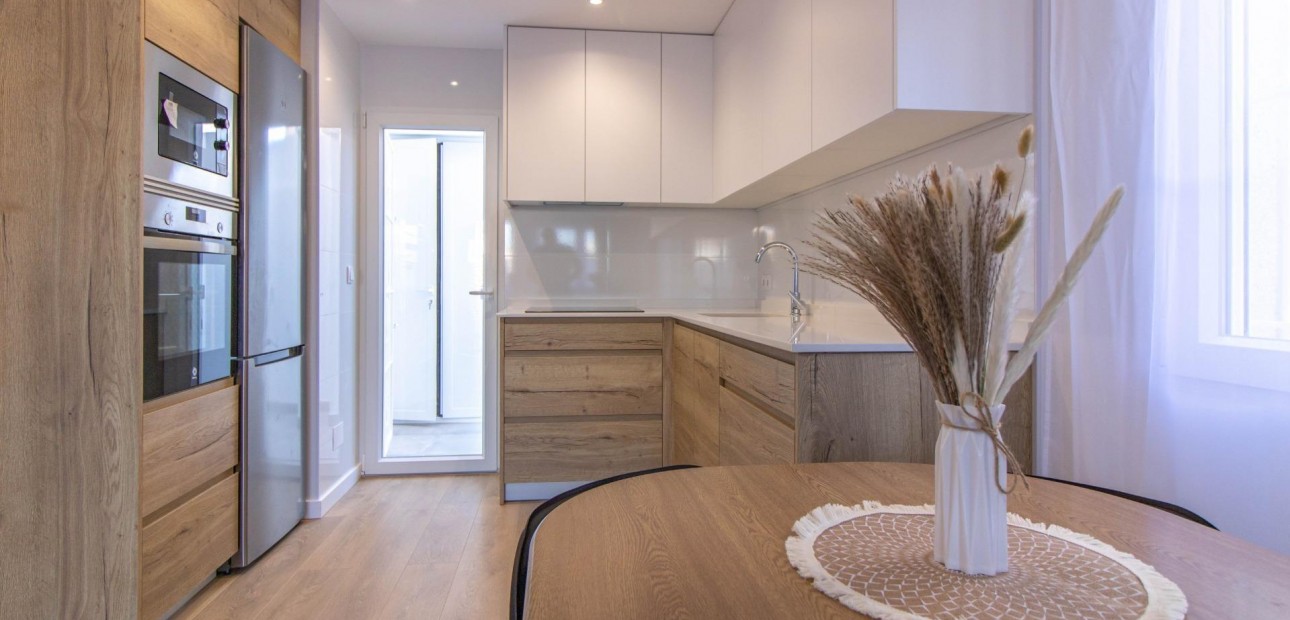 Herverkoop - Bungalow -
Torrevieja - San luis