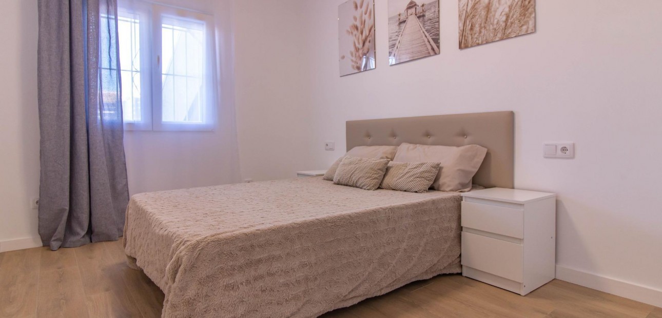 Herverkoop - Bungalow -
Torrevieja - San luis