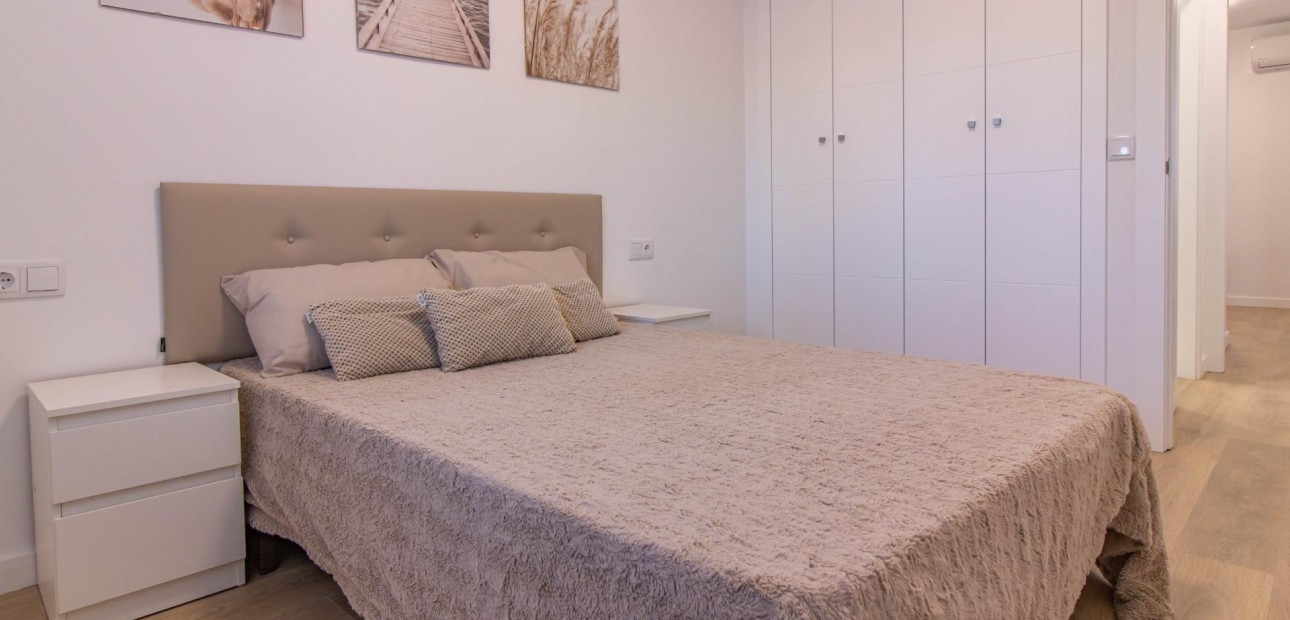 Herverkoop - Bungalow -
Torrevieja - San luis