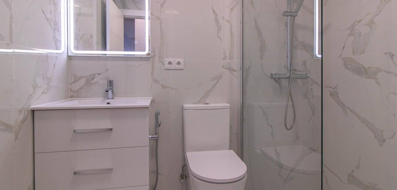 Herverkoop - Bungalow -
Torrevieja - San luis