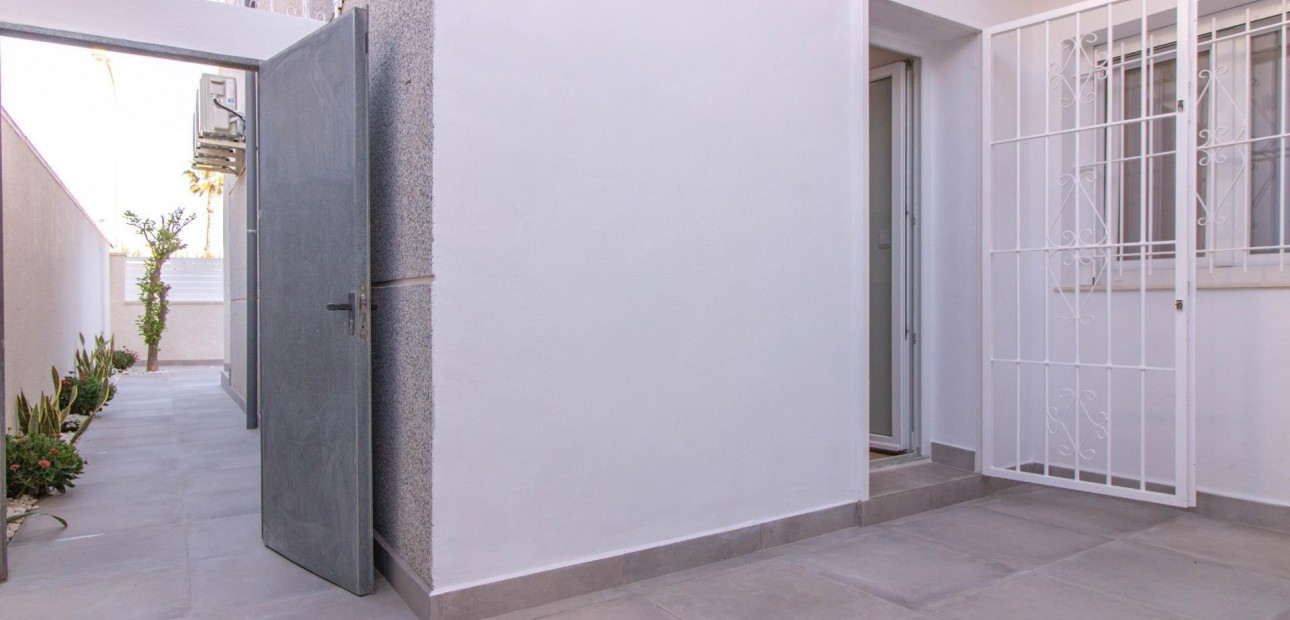 Herverkoop - Bungalow -
Torrevieja - San luis