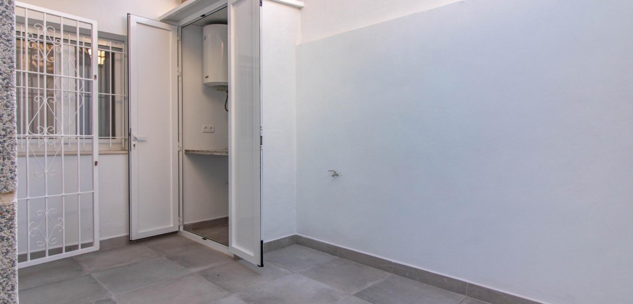 Herverkoop - Bungalow -
Torrevieja - San luis