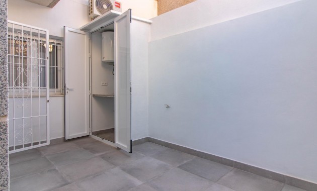 Herverkoop - Bungalow -
Torrevieja - San luis