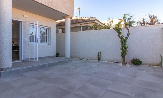 Herverkoop - Bungalow -
Torrevieja - San luis