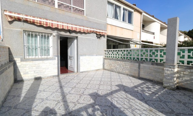 Venta - Terraced house -
Torrevieja - Acequion