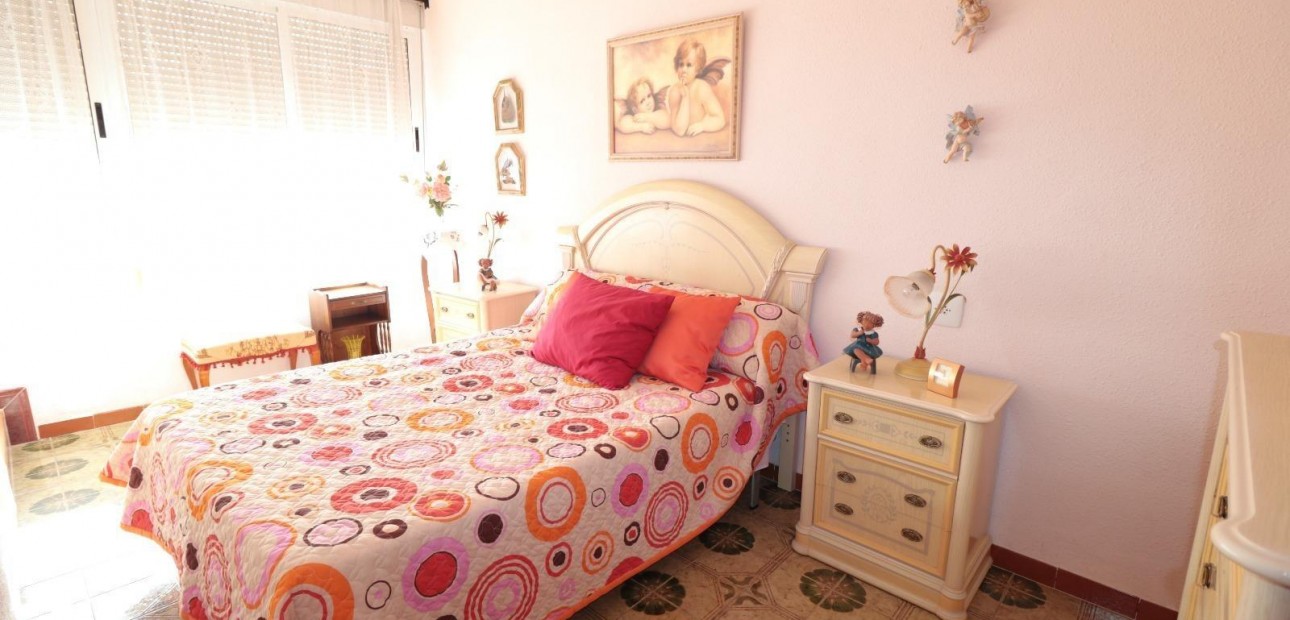 Venta - Terraced house -
Torrevieja - Acequion