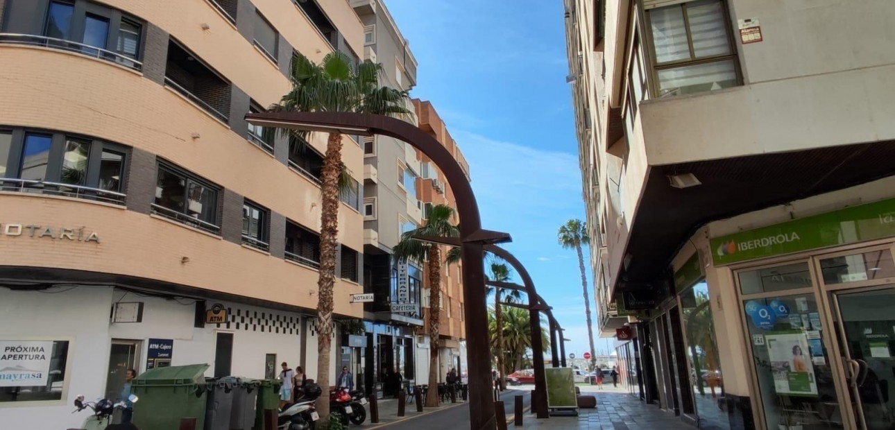 Herverkoop - Penthouse -
Torrevieja - torrevieja