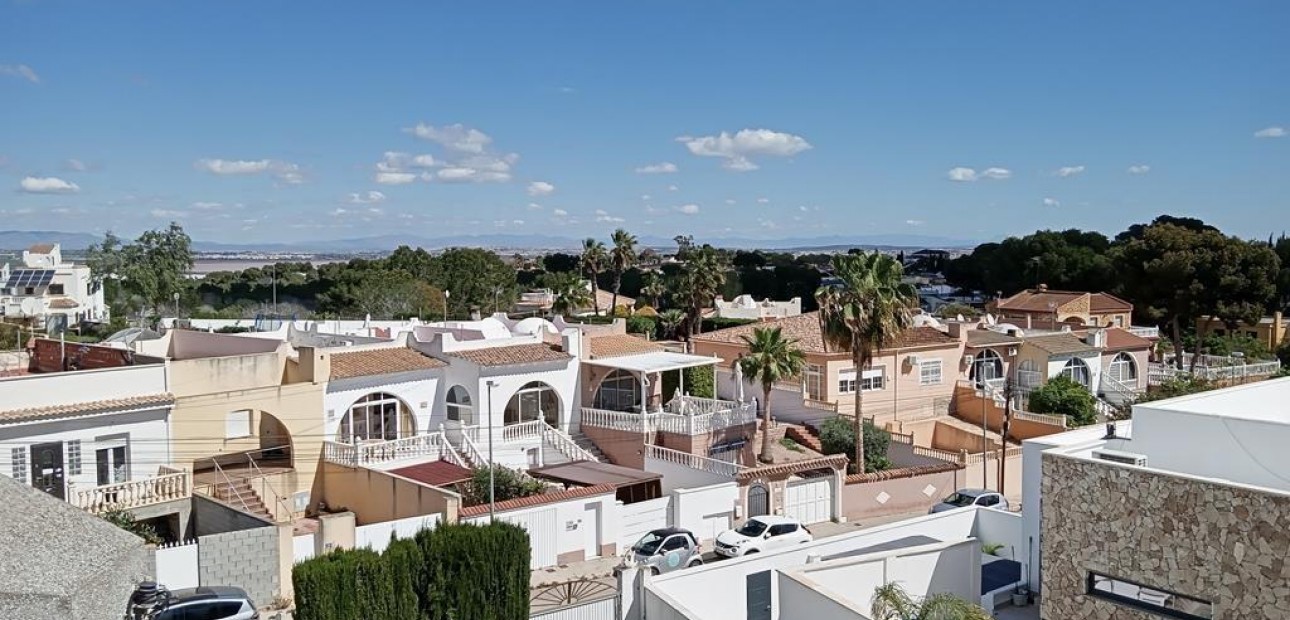 Venta - Villa -
Torrevieja - Los Balcones - Los Altos del Edén