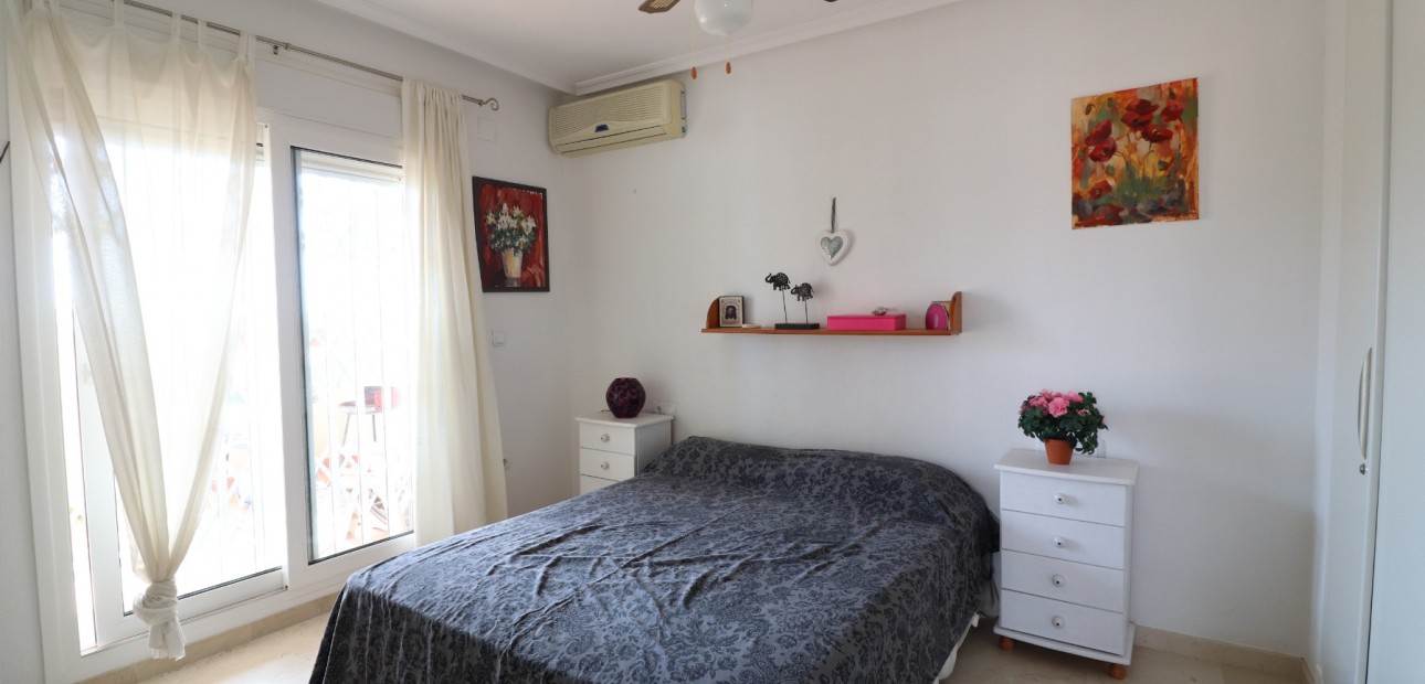 Venta - Apartamento / piso -
Orihuela Costa - Playa Flamenca