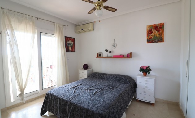 Venta - Apartamento / piso -
Orihuela Costa - Playa Flamenca