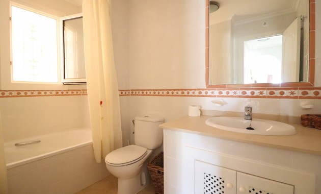 Venta - Apartamento / piso -
Orihuela Costa - Playa Flamenca