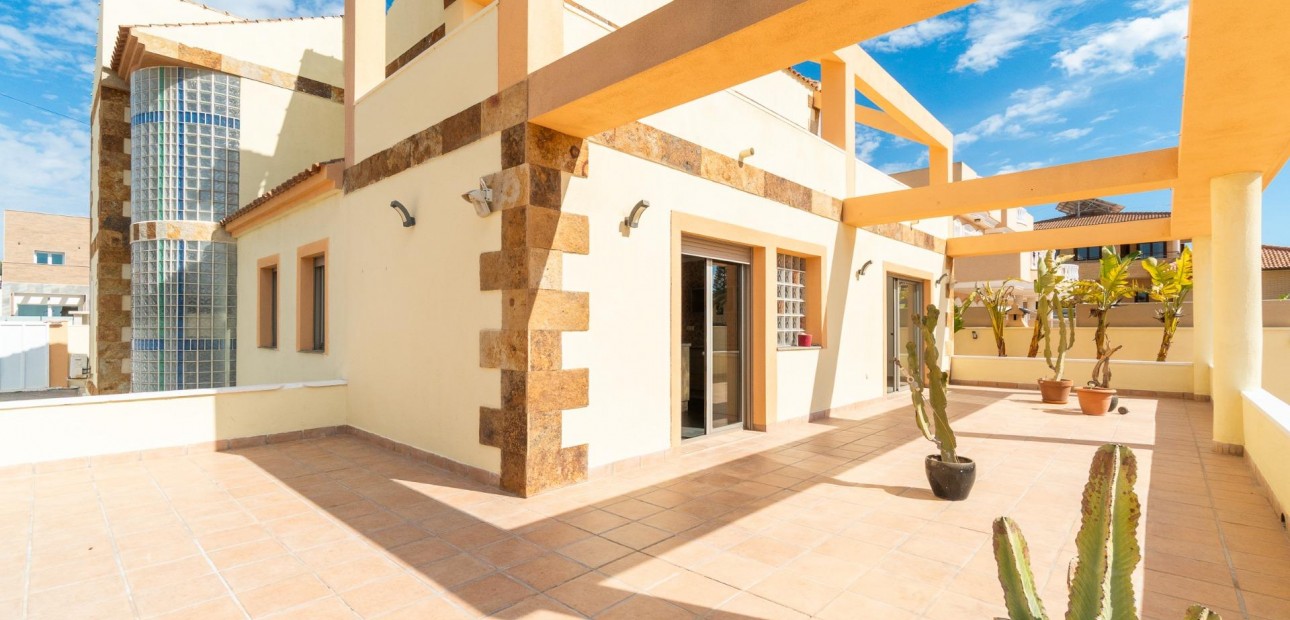 Venta - Villa -
Torrevieja - Aguas nuevas 2