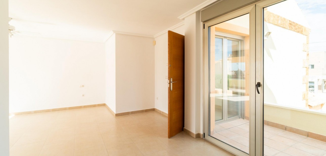 Venta - Villa -
Torrevieja - Aguas nuevas 2
