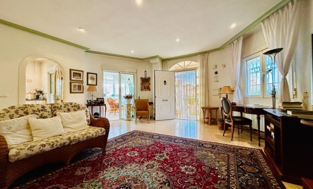 Herverkoop - Villa -
Benferri - Comunidad valenciana