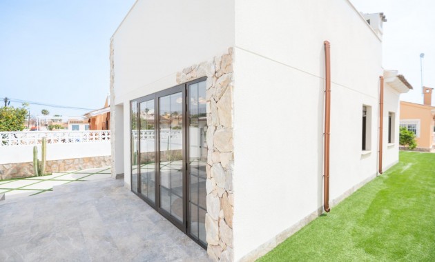 Venta - Villa -
Orihuela Costa - Punta Prima