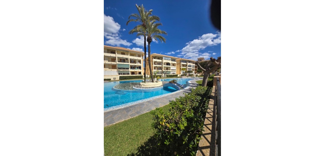 Herverkoop - Terraced house -
Torrevieja - Torreblanca