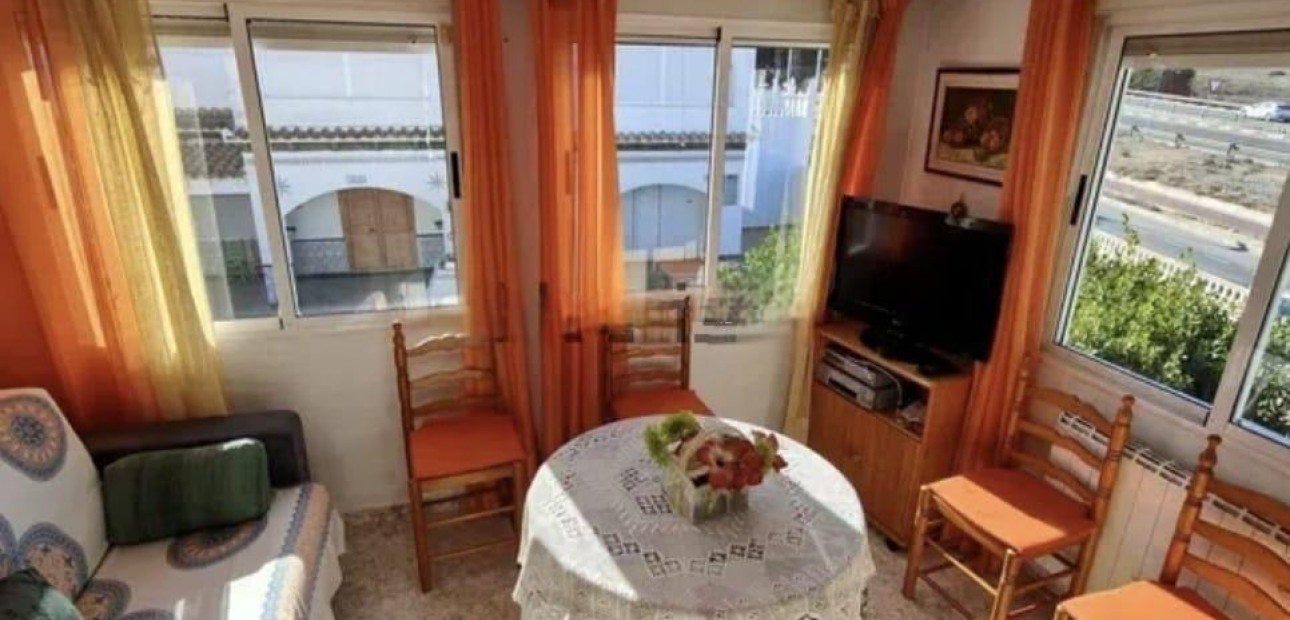Herverkoop - Terraced house -
Torrevieja - Torreblanca