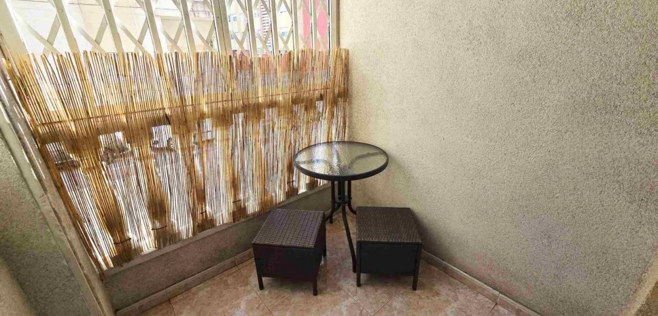Venta - Apartamento / piso -
Torrevieja - Estacion de autobuses