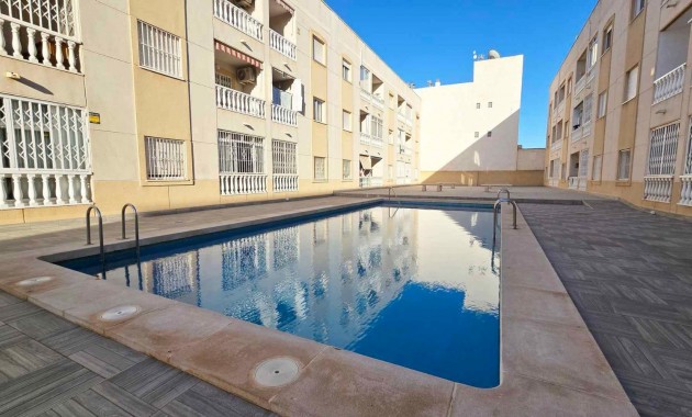 Venta - Apartamento / piso -
Torrevieja - Estacion de autobuses