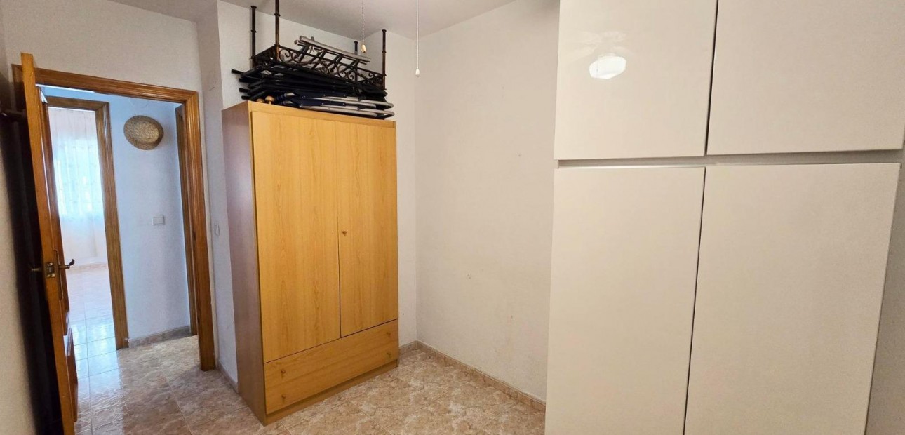 Venta - Apartamento / piso -
Torrevieja - Estacion de autobuses