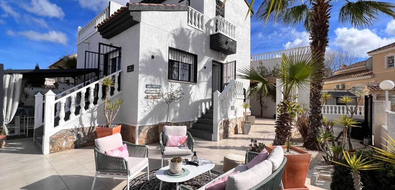 Sale - Detached Villa -
Benijofar