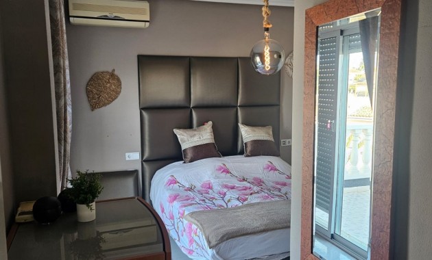 Sale - Detached Villa -
Benijofar