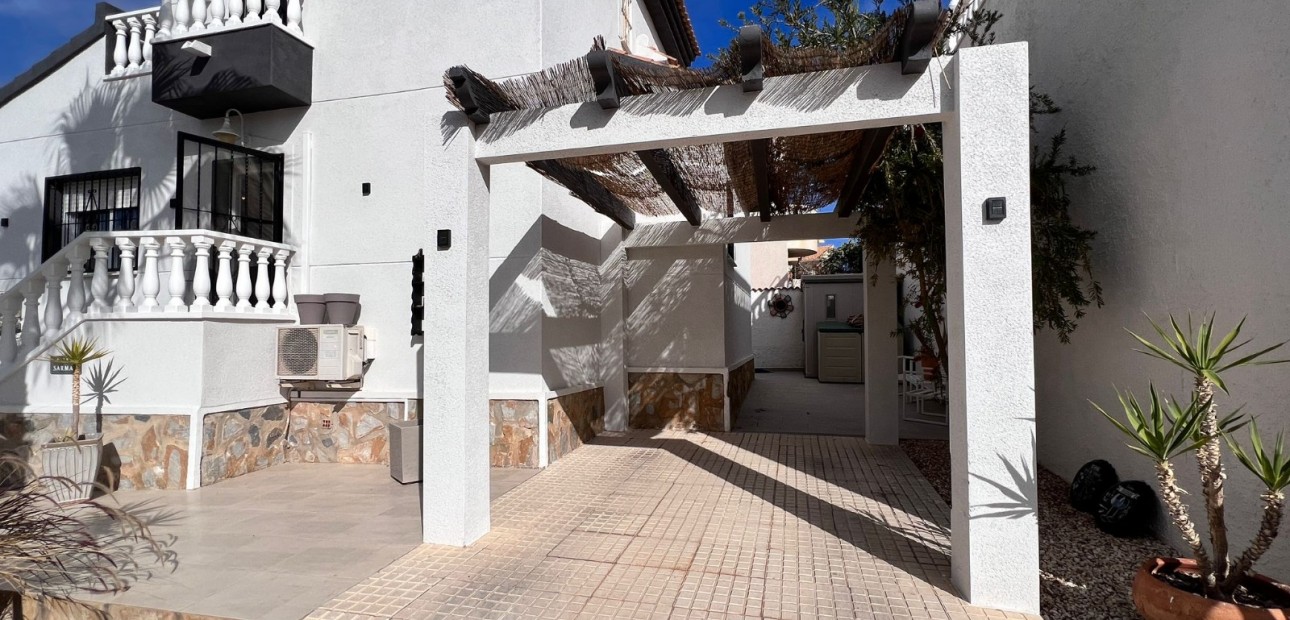 Sale - Detached Villa -
Benijofar