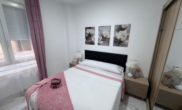 Herverkoop - Appartement / flat -
Torrevieja - Centro