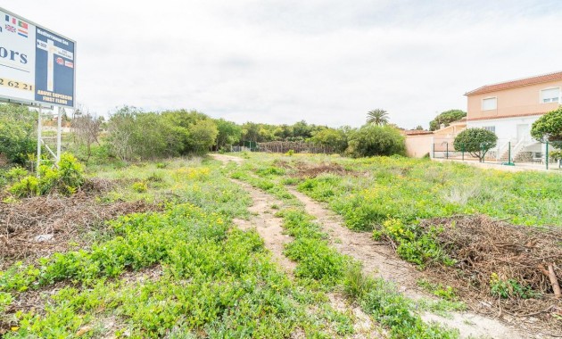 Herverkoop - Perceel / Grond -
Torrevieja - Los balcones