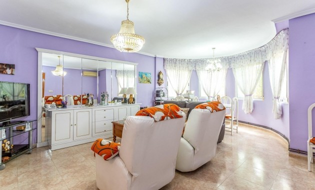 Sale - Villa -
Orihuela Costa - La Florida
