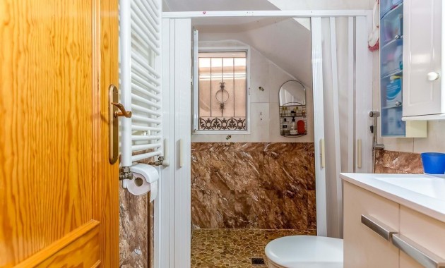 Sale - Villa -
Orihuela Costa - La Florida