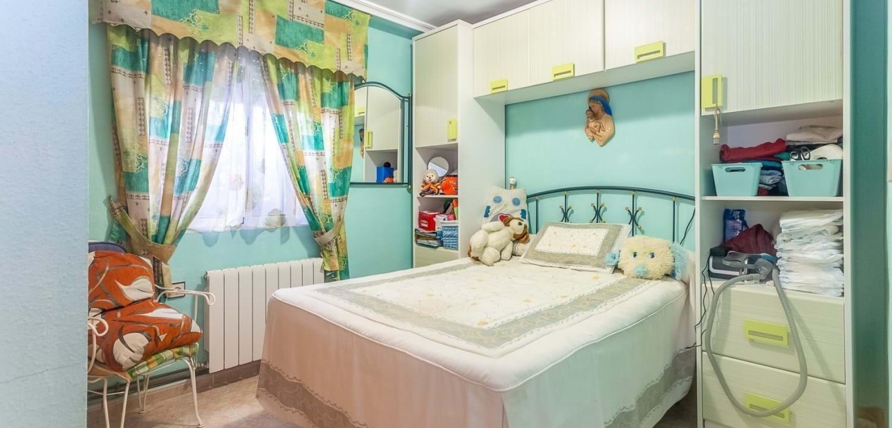 Sale - Villa -
Orihuela Costa - La Florida