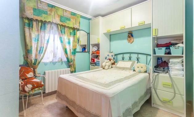 Sale - Villa -
Orihuela Costa - La Florida