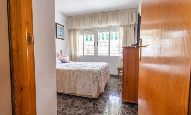 Herverkoop - Villa -
Orihuela - La Aparecida
