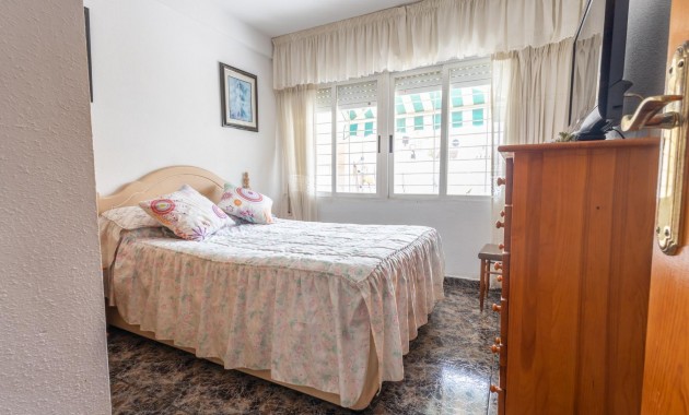 Herverkoop - Villa -
Orihuela - La Aparecida