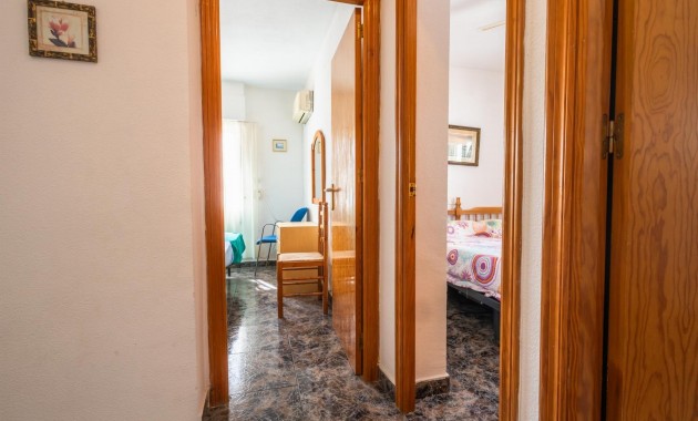 Herverkoop - Villa -
Orihuela - La Aparecida