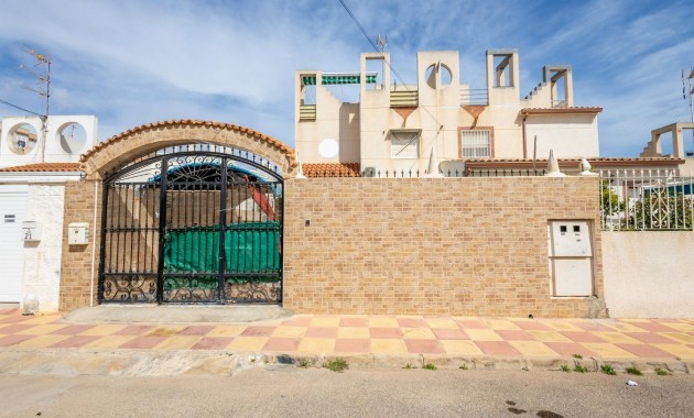 Herverkoop - Villa -
Orihuela - La Aparecida
