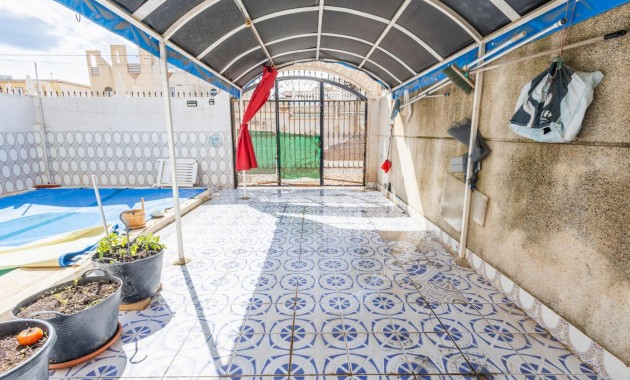 Herverkoop - Villa -
Orihuela - La Aparecida