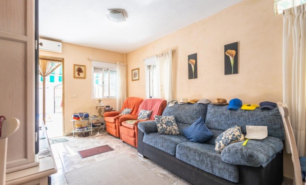 Herverkoop - Villa -
Orihuela - La Aparecida