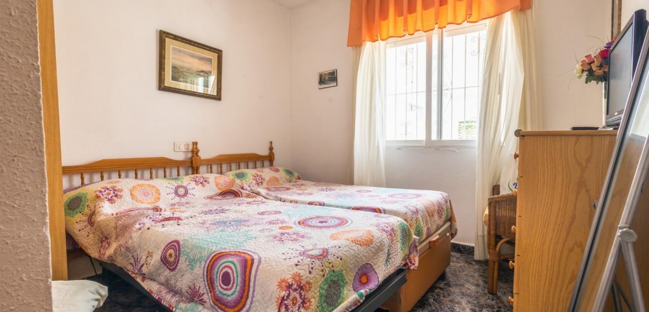 Herverkoop - Villa -
Orihuela - La Aparecida
