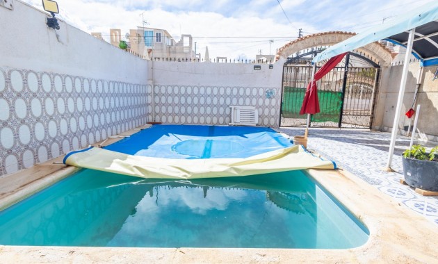 Herverkoop - Villa -
Orihuela - La Aparecida