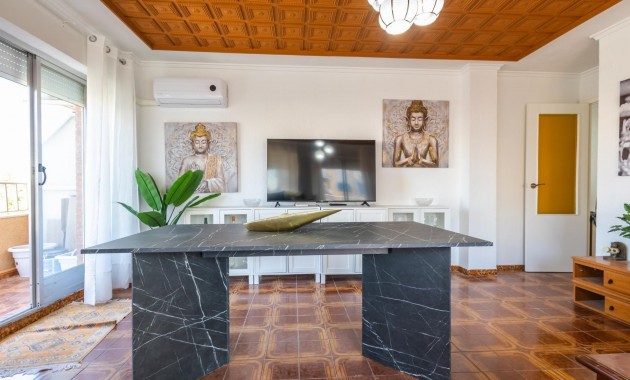 Sale - Apartment / flat -
Torrevieja - torrevieja