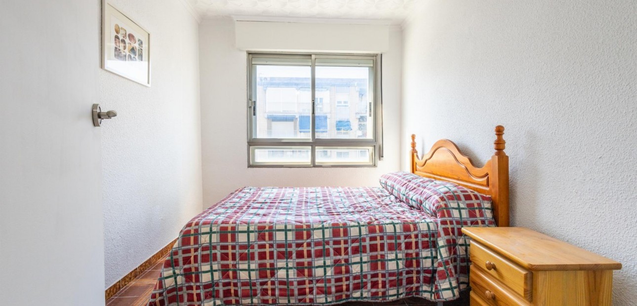 Sale - Apartment / flat -
Torrevieja - torrevieja