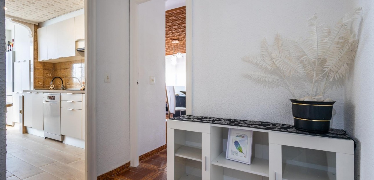 Sale - Apartment / flat -
Torrevieja - torrevieja