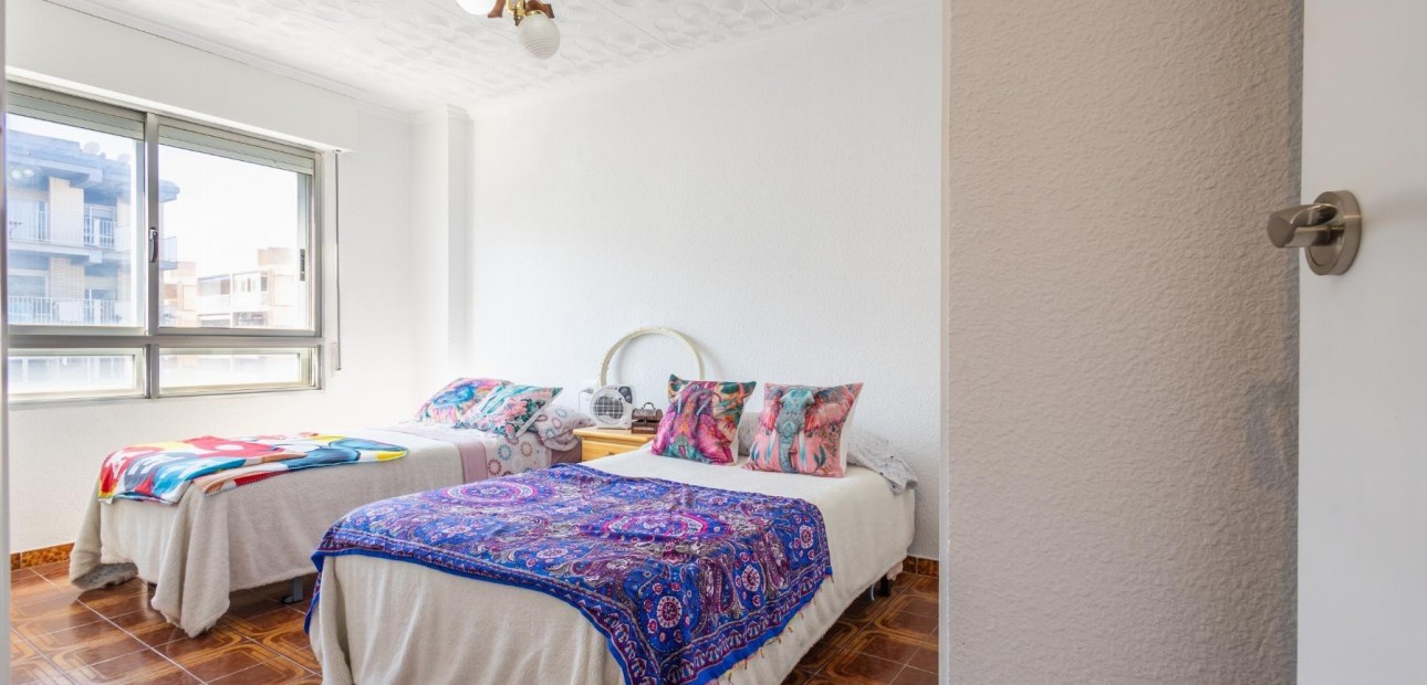 Sale - Apartment / flat -
Torrevieja - torrevieja