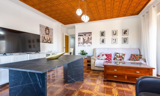 Sale - Apartment / flat -
Torrevieja - torrevieja