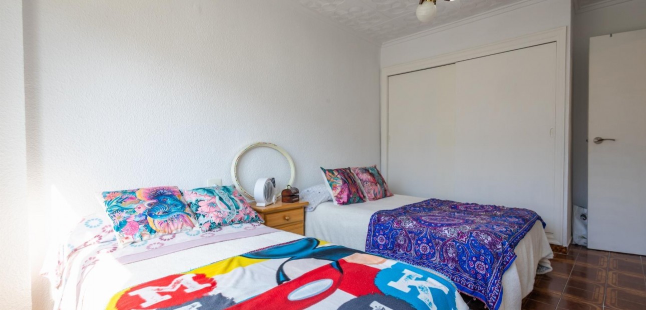 Sale - Apartment / flat -
Torrevieja - torrevieja