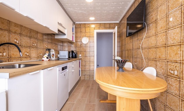 Sale - Apartment / flat -
Torrevieja - torrevieja