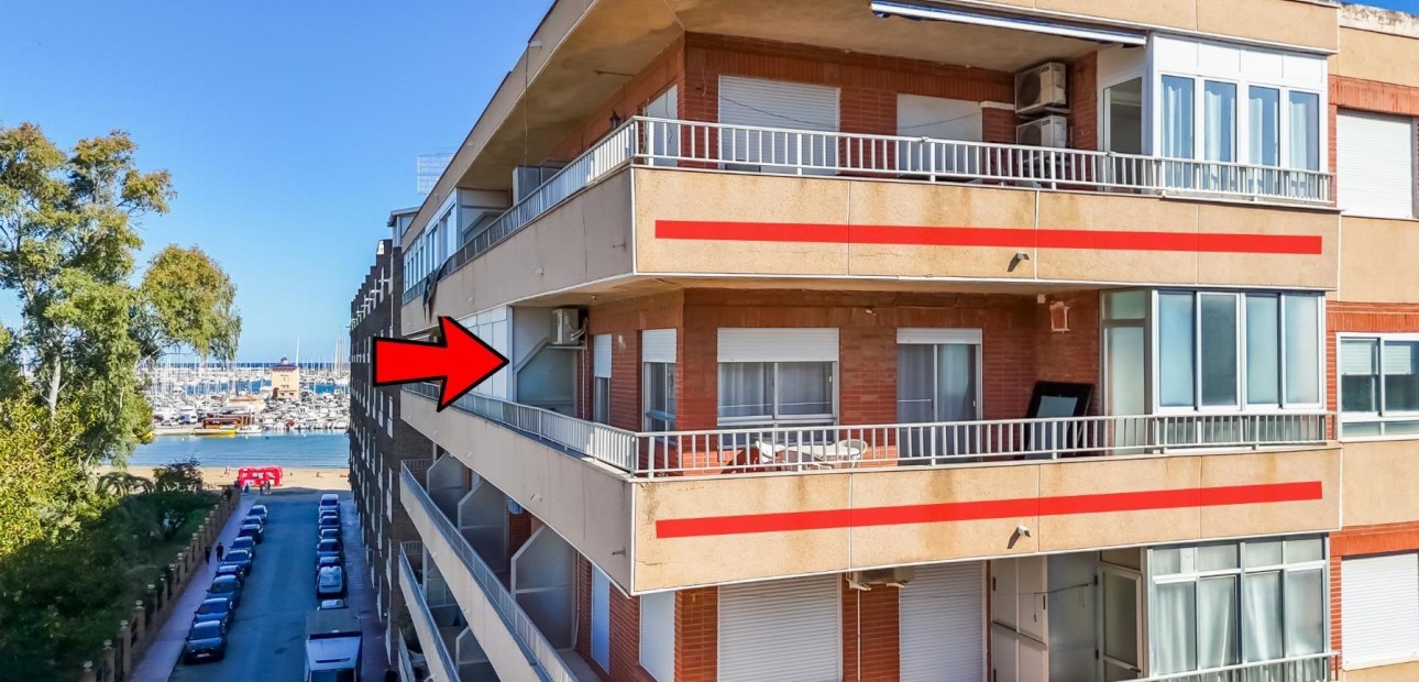 Sale - Apartment / flat -
Torrevieja - torrevieja